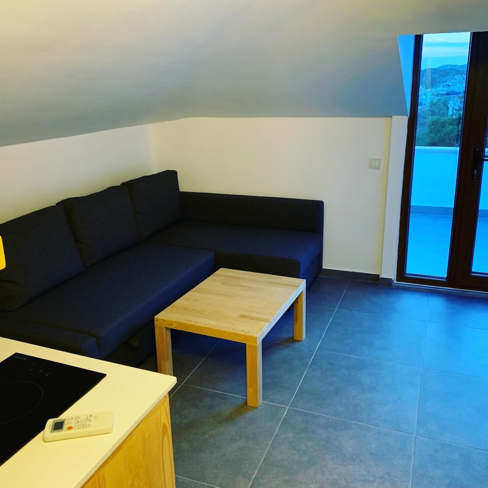 THE PENTHOUSE WİTH TERRACE