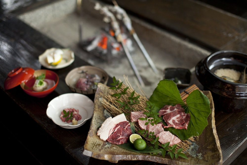 Gokuraku Onsen Takumi No Yado