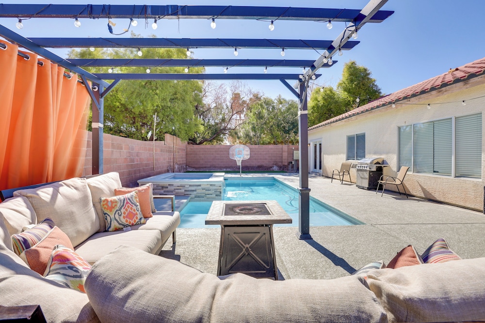 Spacious Las Vegas Home w/ Private Pool + Hot Tub