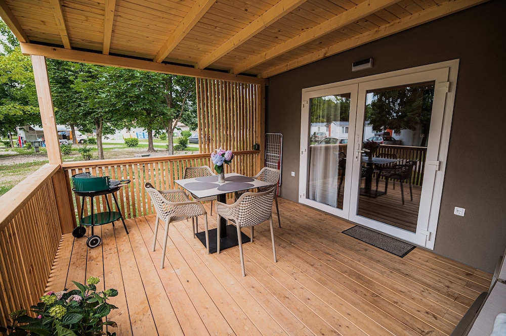 Lake Serenity Premium Mobile Homes With Thermal Riviera Tickets