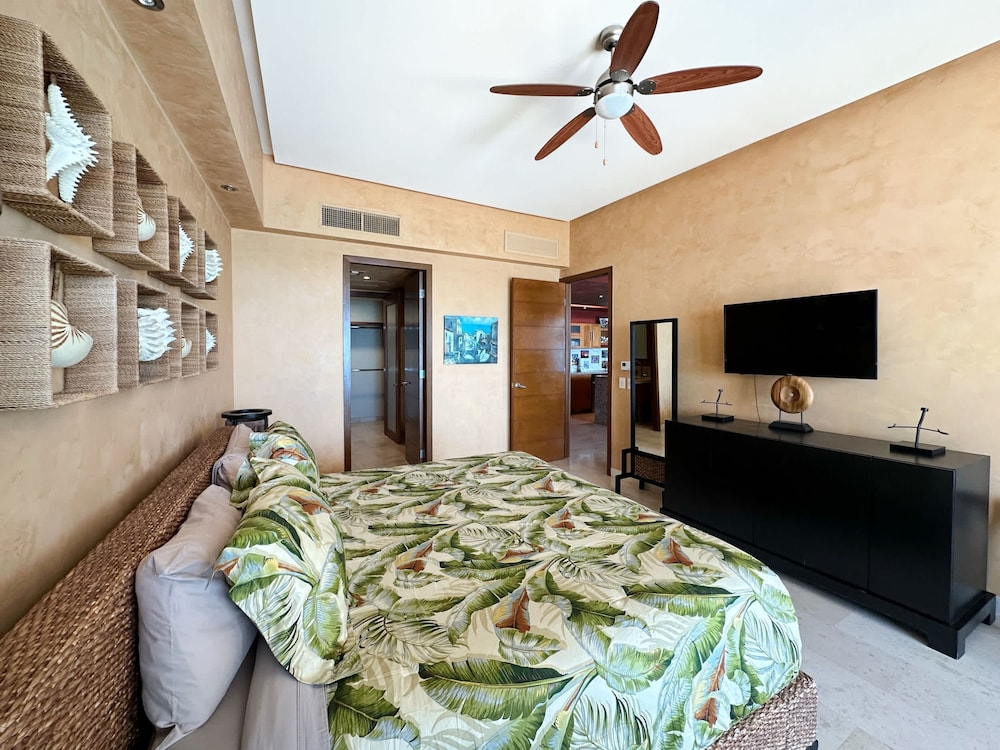 Tranquil Tides Oceanfront Family Oasis