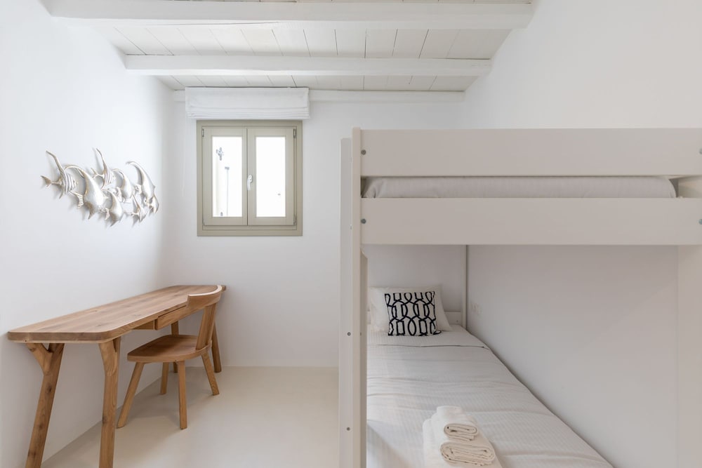 Renovated Luxury Oceanview Villa With Pool in Mykonos