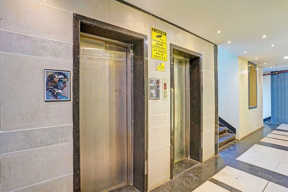 Fabhotel Blu Rooms