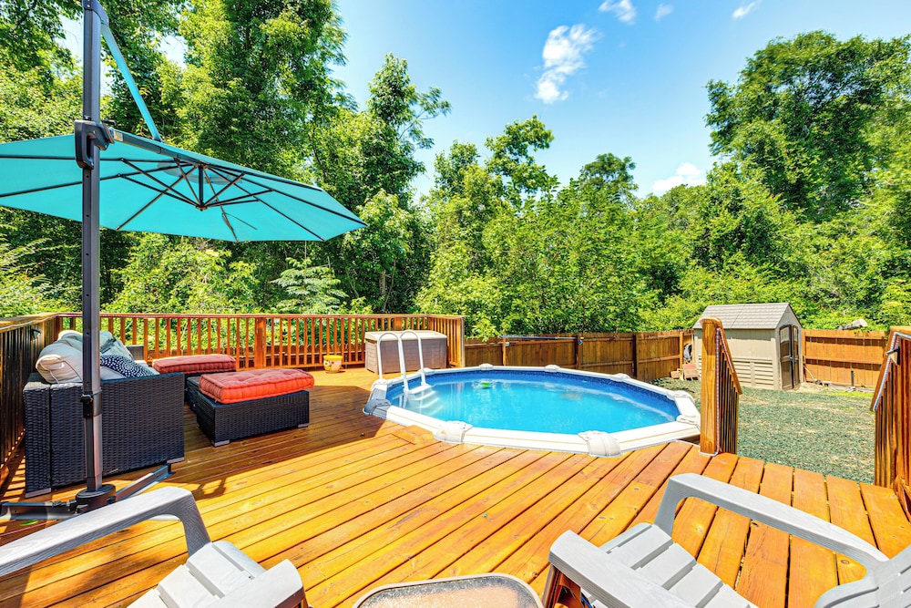 4 Mi to Fsu: Family Home w/ Pool & Yard