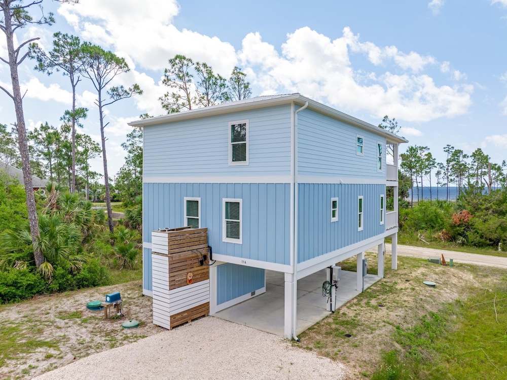 Beach House - Cottage at Indian Summer