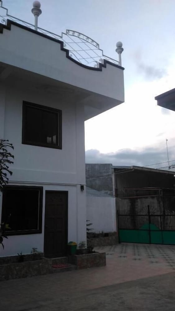 Sealor Pension House
