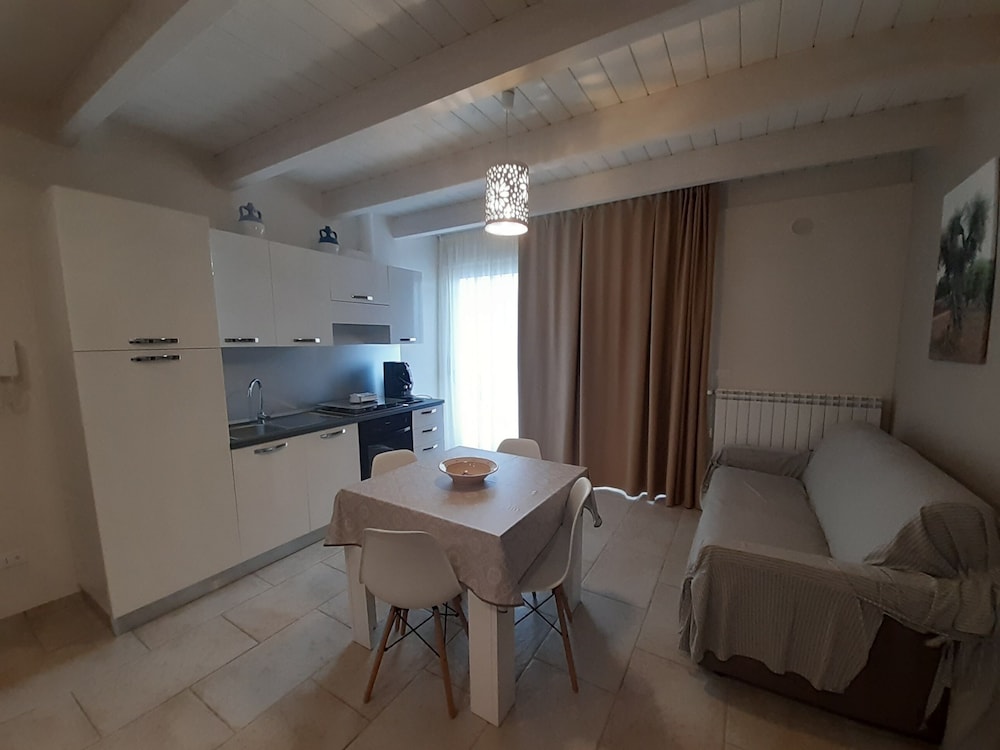 Dimora Girolamo charming rooms view 5