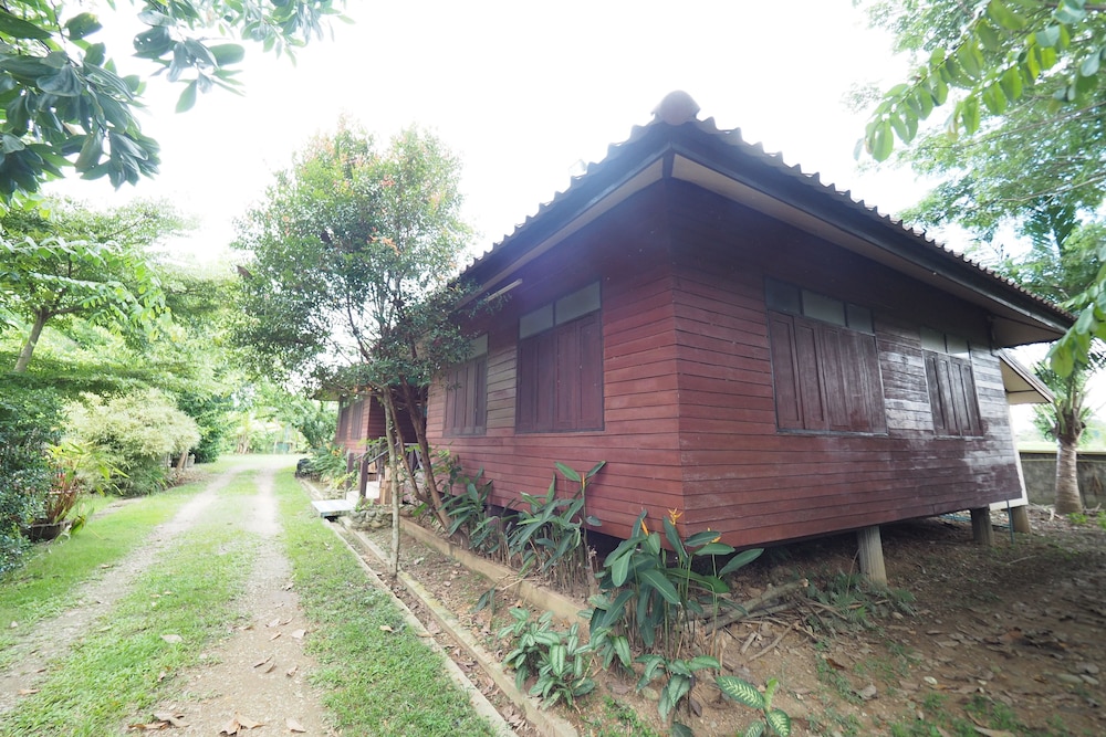 Phu Resort