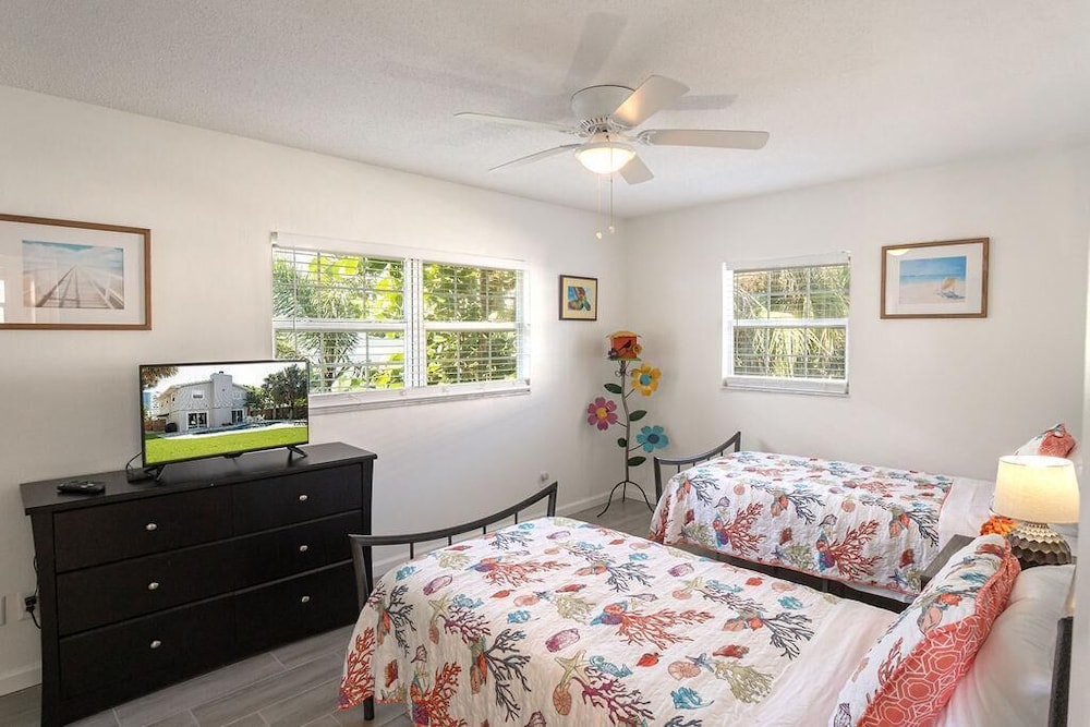 Barefoot Bungalow