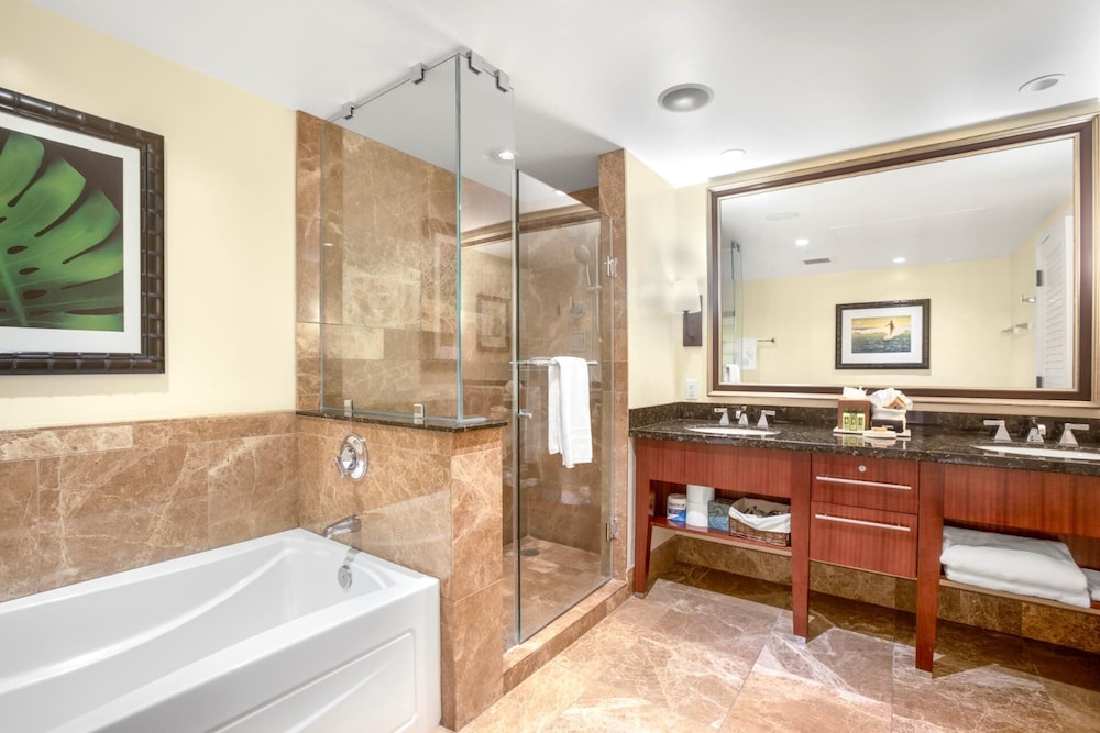 Honua Kai Konea 4 Free Rental Cars KBM Resorts Exceptional Value 4 Units, 9 Bedrooms Ml-1448