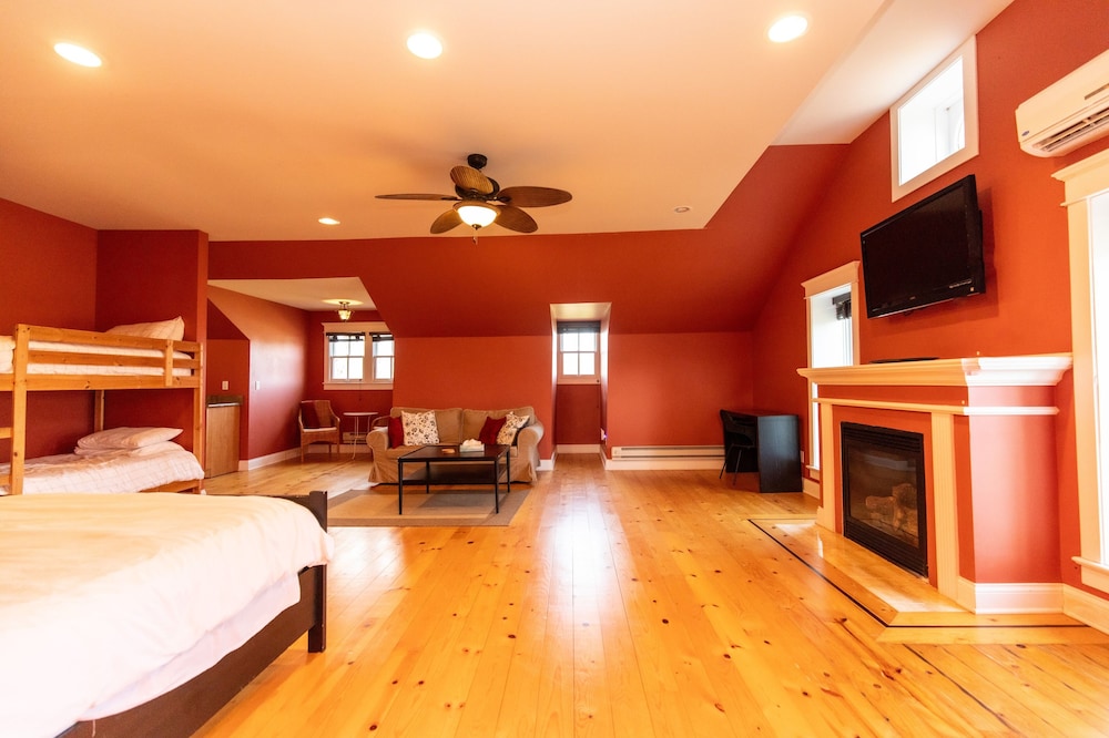 Furness Mansion - Property Image 19