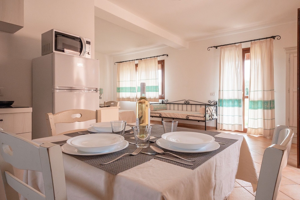Il Mirto Appartamenti, Ac e Wifi, Gallura