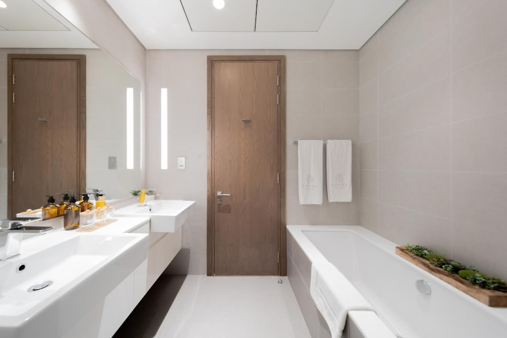 DXB - The Atria Residences - 1404 - DT