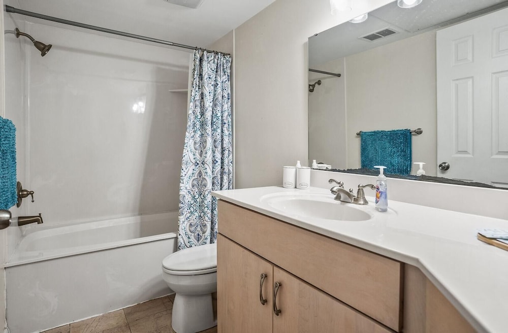 322 Capt John Fripp Villa - Oceanview Retreat on Fripp Island