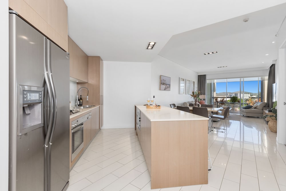 Luxury Apartments on Bells Boulevard