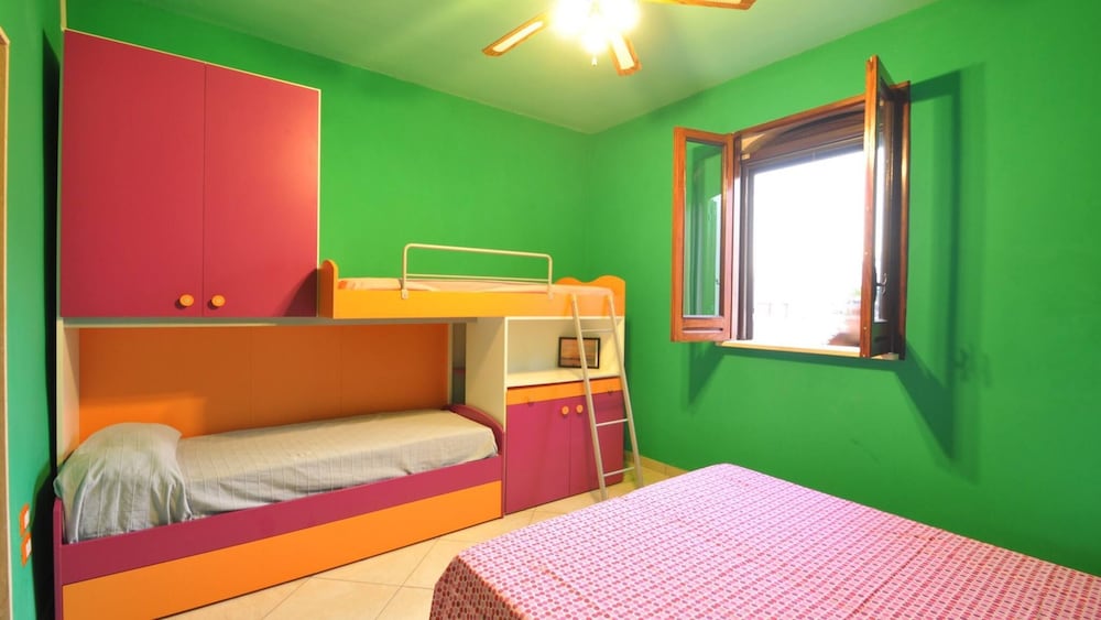 Villa for 6 People 2 Bedrooms a few Meters From the sea