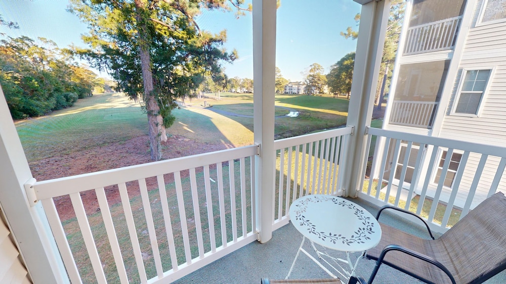 River Oaks 38f 2 Bedroom Condo