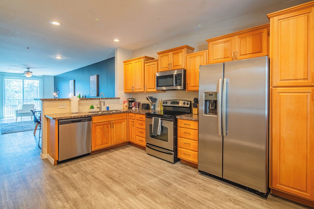 ROVE LIVING/KL - The Fredrick Tempe