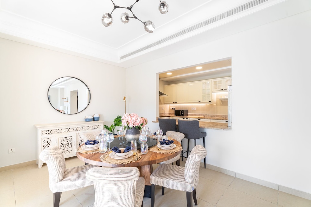 Nasma Holiday Homes - Al Hamra Village