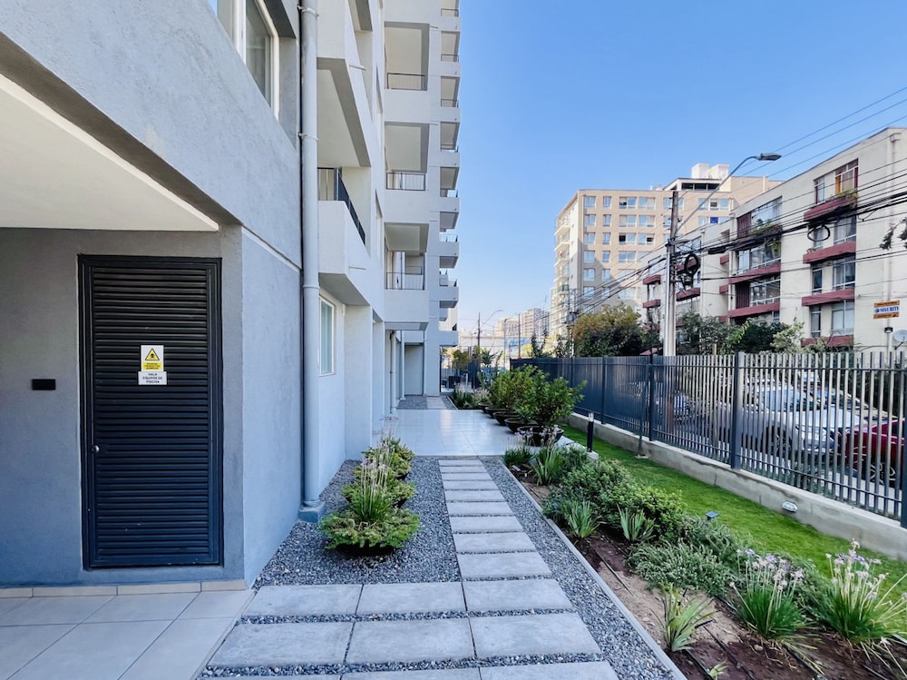 Urbano Plaza Vespucio Laundry Parking Pet Pool