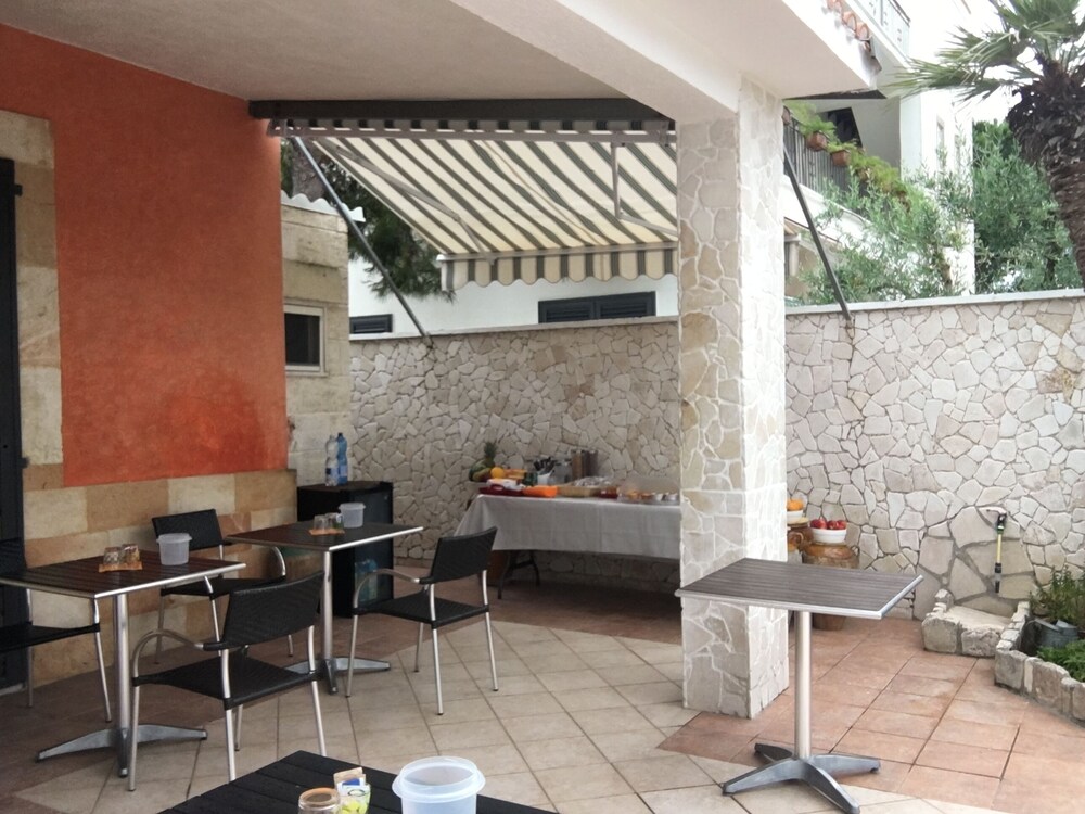 Angel Bay bb Punta Prosciutto is Located in the Heart of Punta Prosciutto