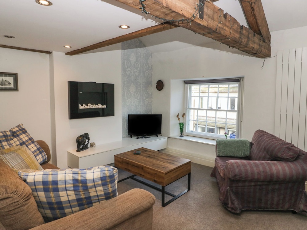 Flat 1