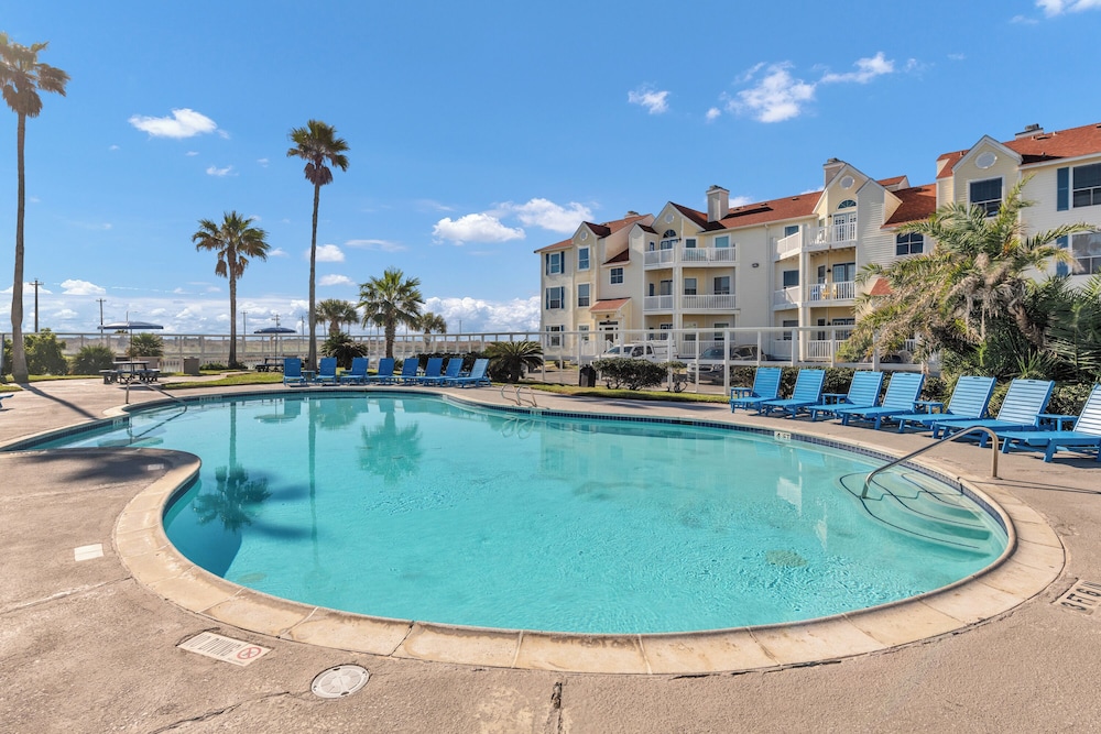 The Lazy Turtle by Silver Sands Vacation Rentals