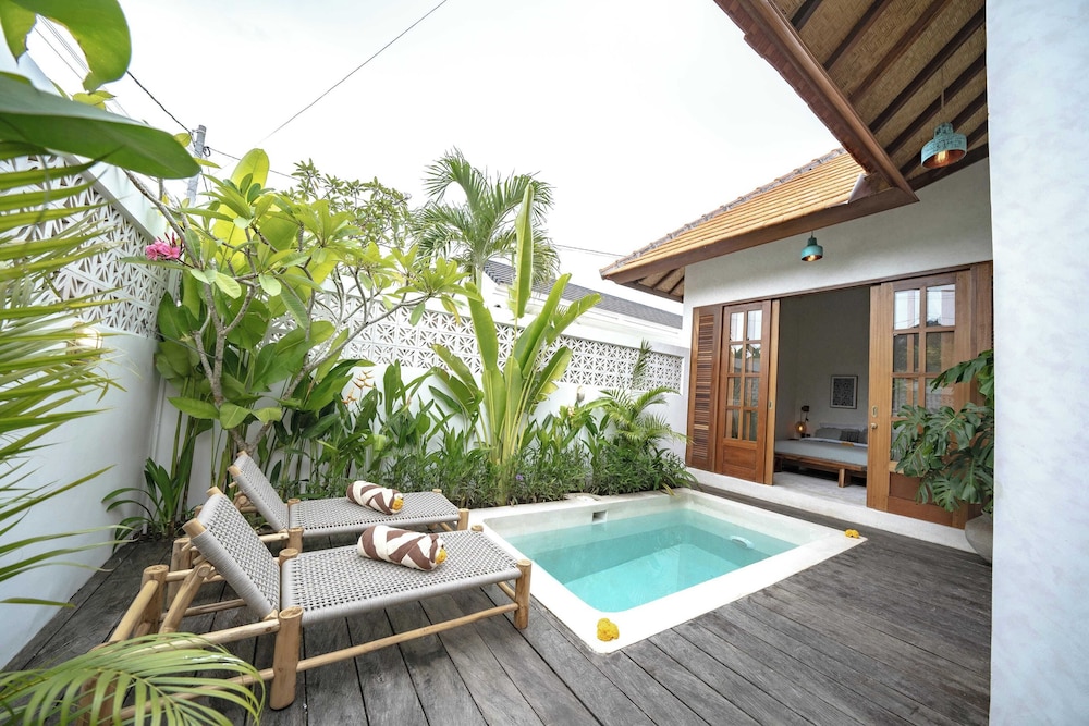 Villa Taman & Villa Serai Kedungu