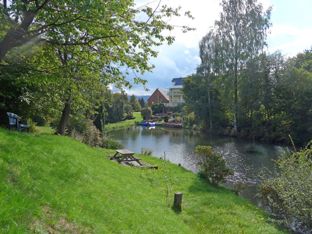Roomy Apartment in Lichtenhain With Pond