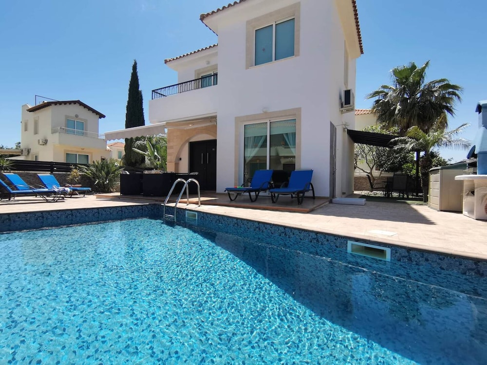 Ennazuse - Beautiful 2 Bedroom Villa in Pernera