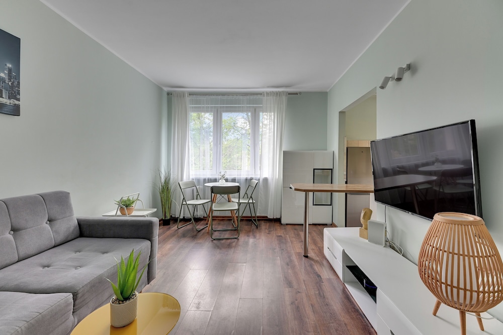 RentPlanet - Apartament Piastowska