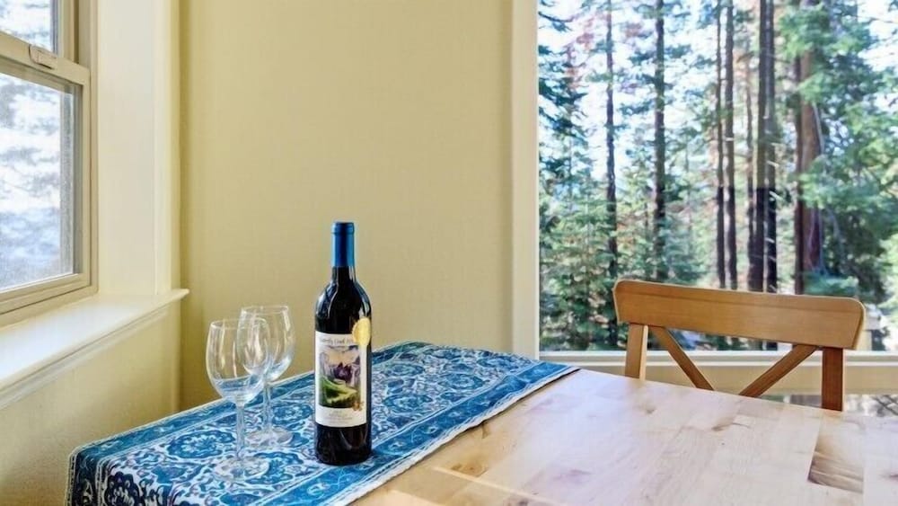 Scenic Wonders - Chinquapin 1 Bedroom view 3