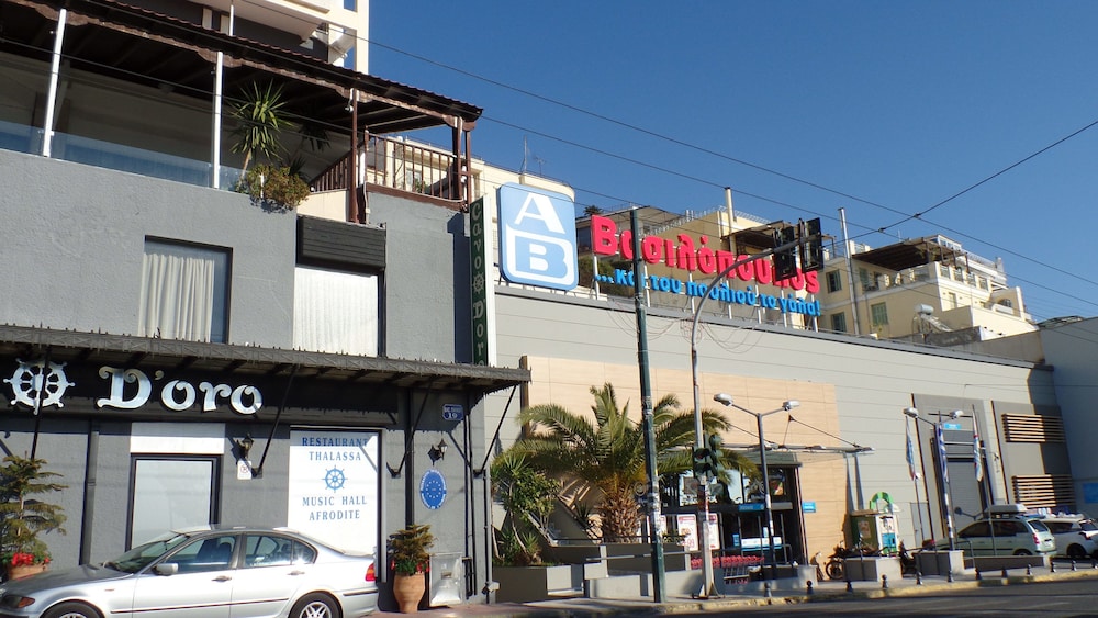 Piraeus Vacations - Cavo D'Oro Hotel - Property Image 11