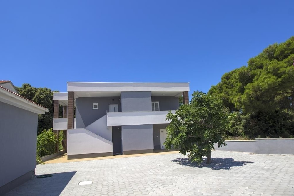 Mila - 100m From the sea - A3 view 4