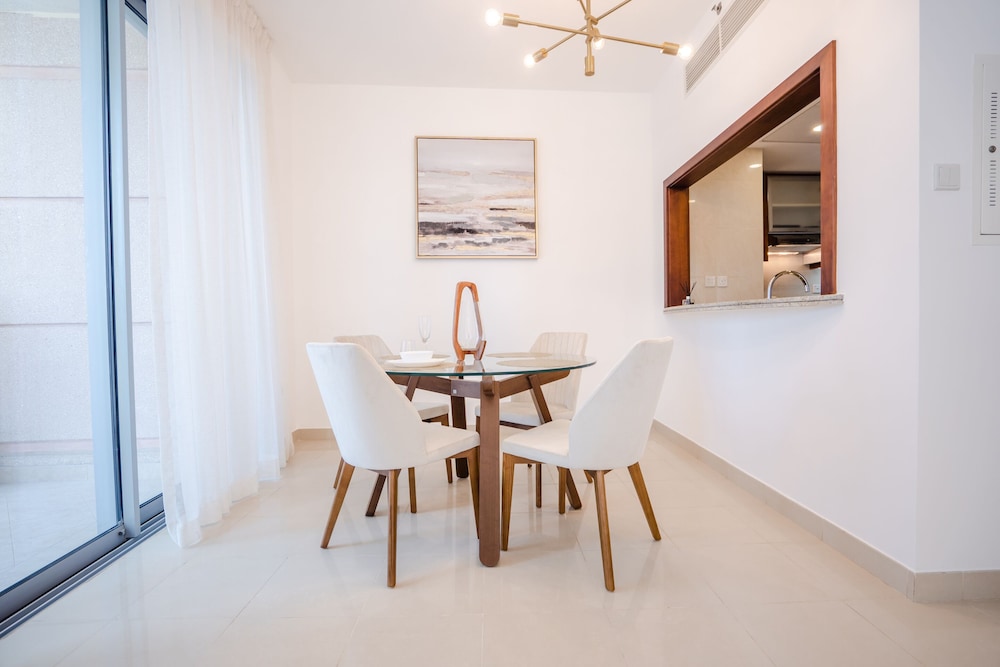 Nasma Luxury Stays - Standpoint Tower A