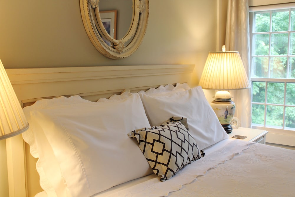 King Hill Inn & Kitchen