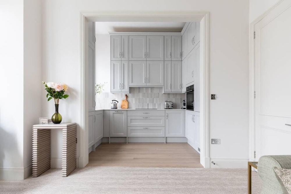 Coleherne Road III by Onefinestay