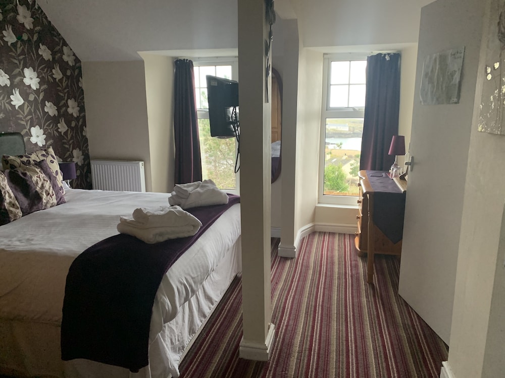 The Trecastell Hotel view 4