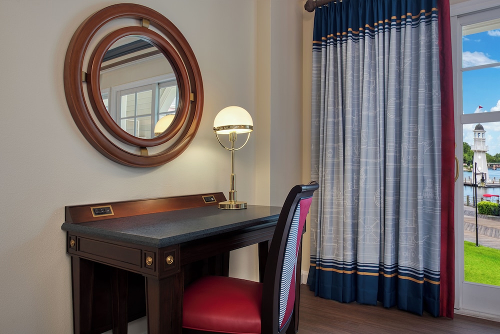 Disney's Yacht Club Resort