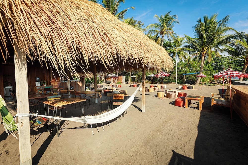 Barefoot Glamping