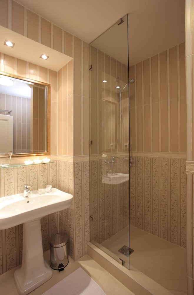 Photo 24