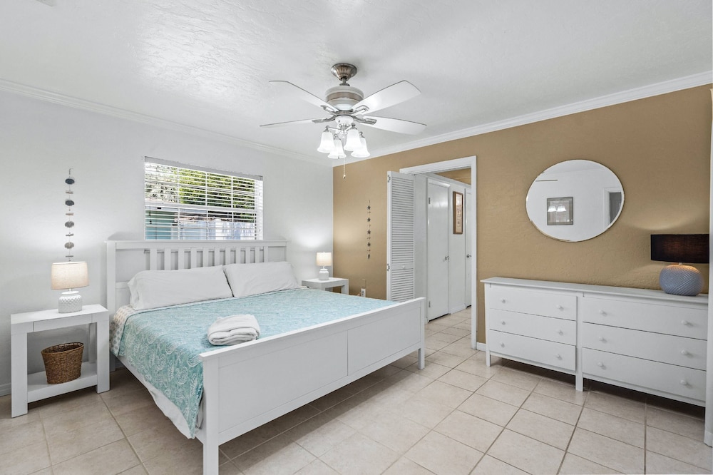 Sand Dollar Cottage