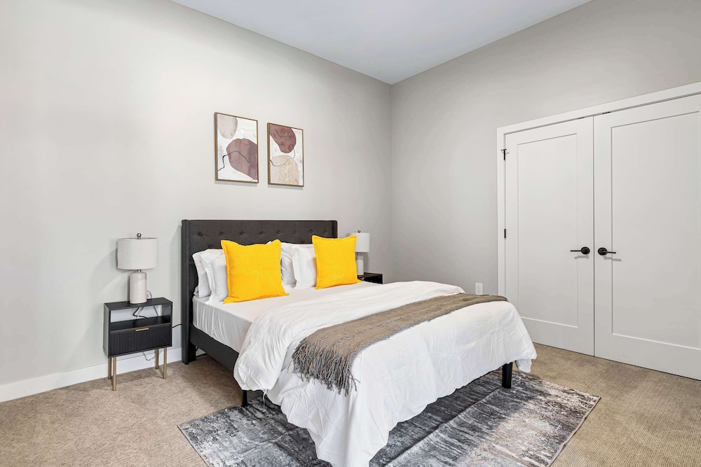 CozySuites at Textile