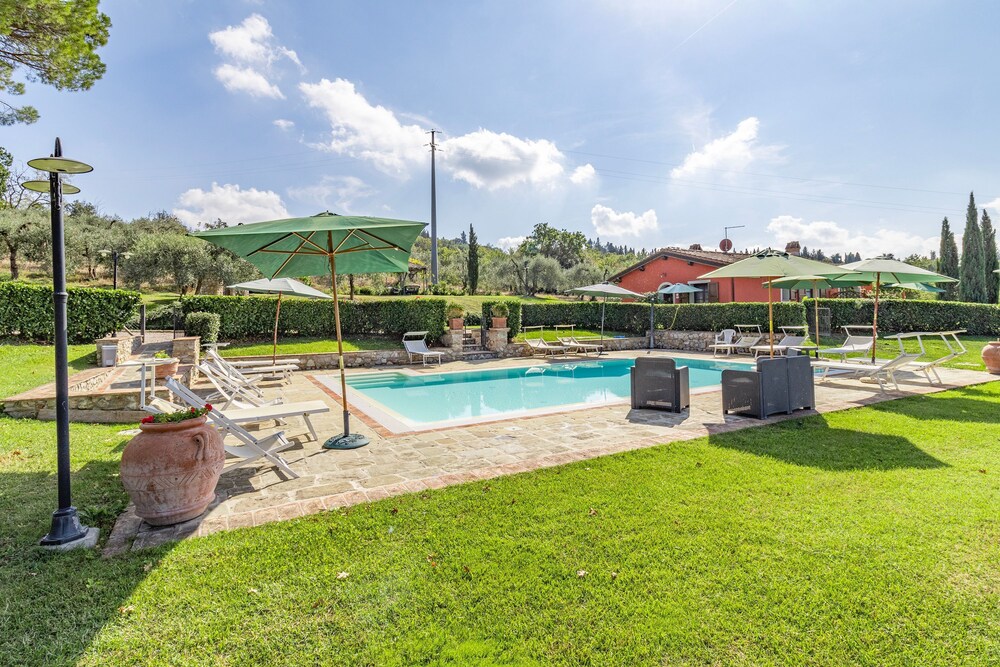 Maramaldo Gallonero Shared Pool Chianti