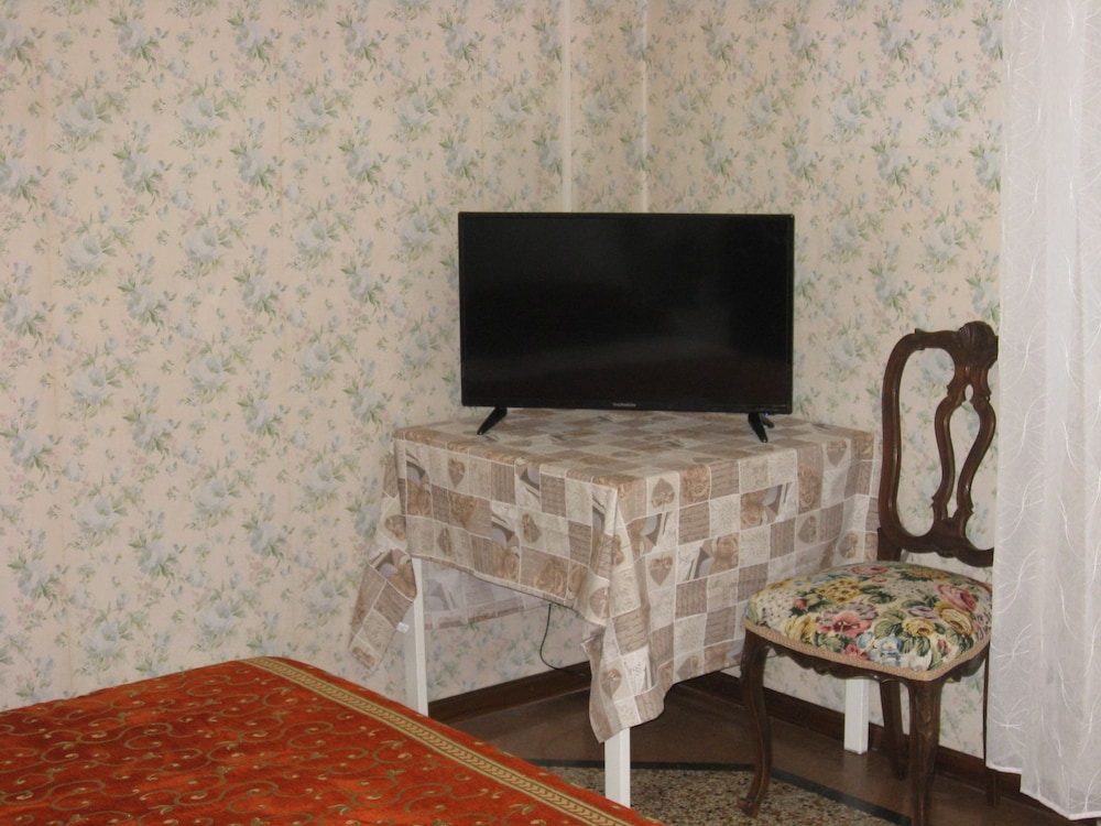 Rosa Cottage
