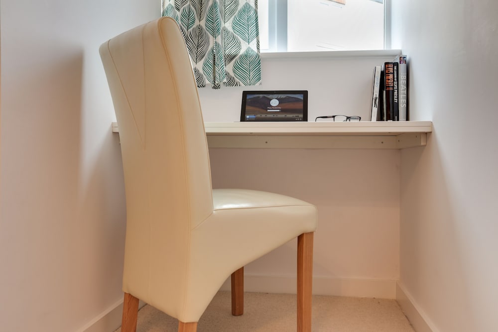 BookedUK - Penthouse 3 Bedroom Apartment, photo 6