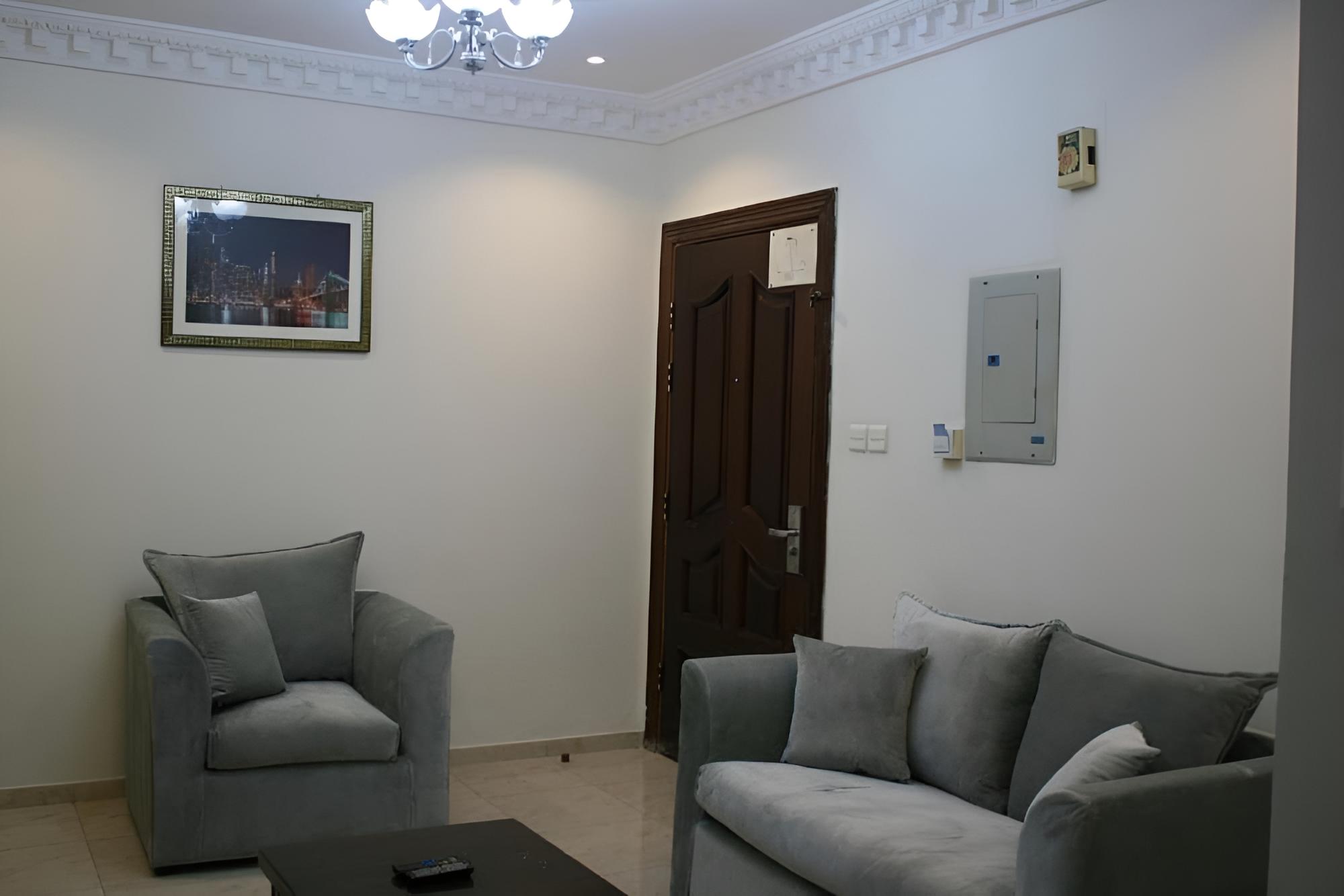 Thee Mar Hotel Apartments