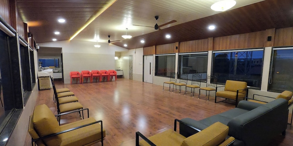 Rhythm Eco And Agro Stays