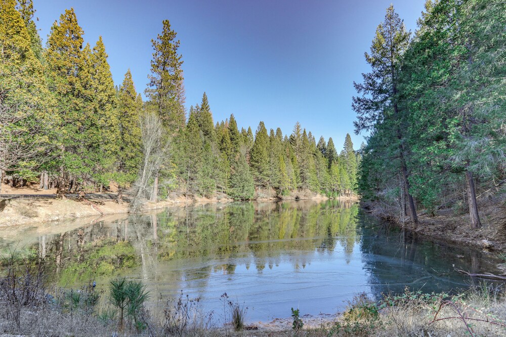 Drive to Major Parks: Nature Getaway in West Point