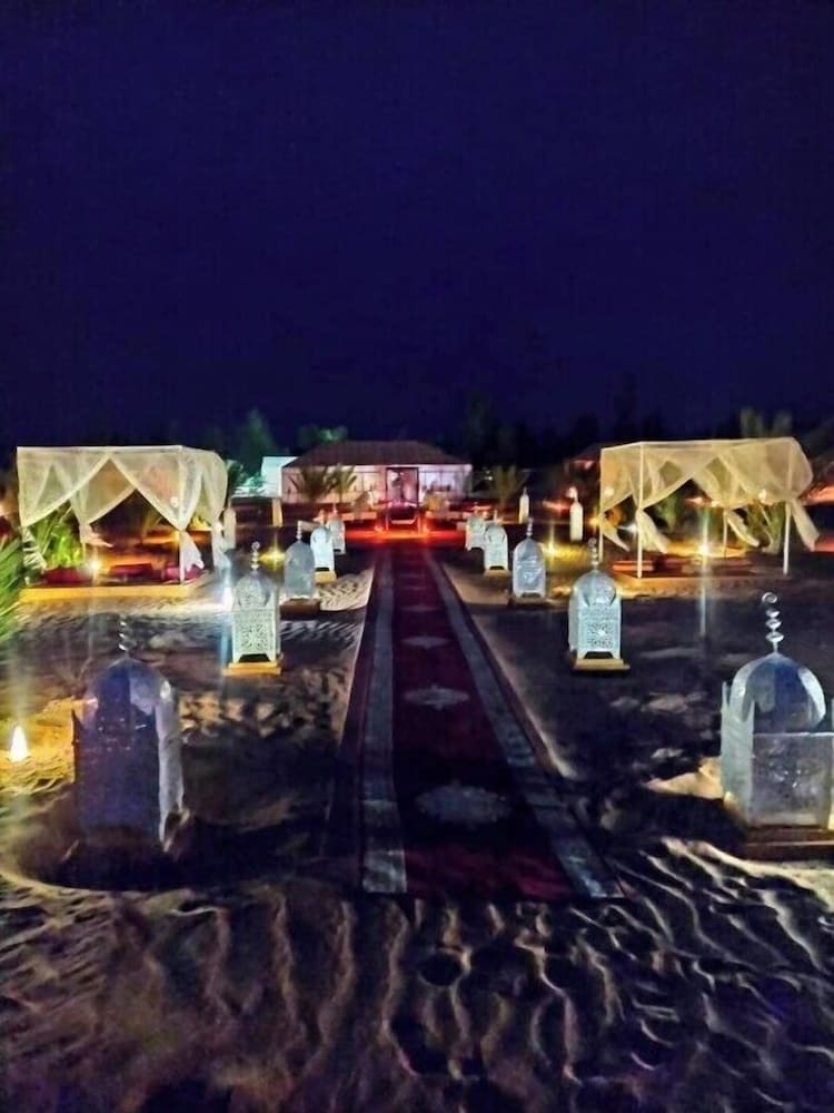 Merzouga Luxury Camp & Camel Trek